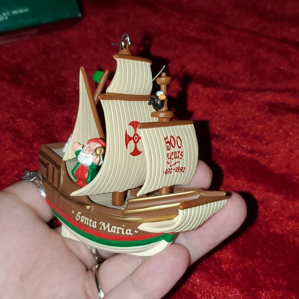 Vintage 1992 Hallmark Keepsake Ornament Santa Maria American Commemorative Boxed - Picture 5 of 10